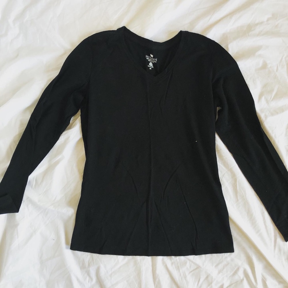 100% merino wool long sleeve basic black